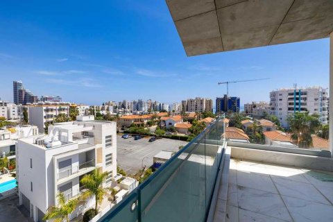 2 bedrooms Penthouse in Limassol, Cyprus No. 34663 15