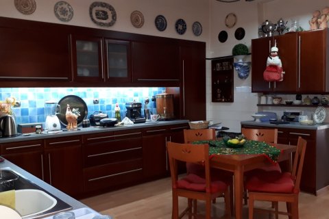 3 bedrooms Apartment in Athens, Greece No. 57876 7