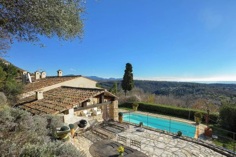 5 bedrooms Villa in Vence, France No. 67918 5