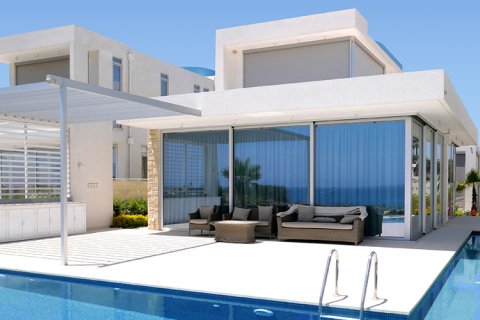 4 bedrooms Villa in Pegeia, Cyprus No. 28043 8