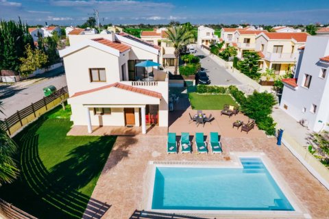 3 bedrooms Villa in Ayia Napa, Cyprus No. 28040 1