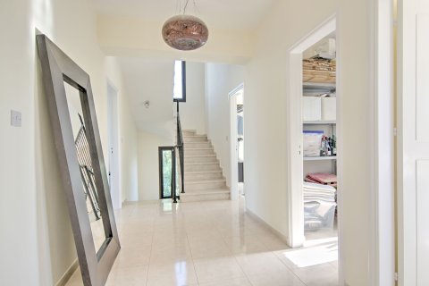 3 bedrooms Villa in Polis, Cyprus No. 28044 20