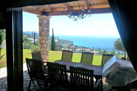 4 bedrooms Villa in Kalamata, Greece No. 60120 7