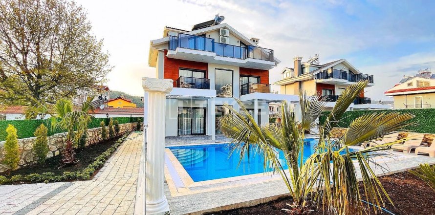 4+1 Villa en Fethiye, Turkey No. 16646