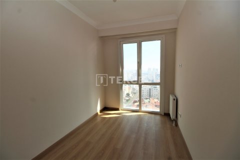 3+1 Apartment in Istanbul, Turkey No. 16662 10