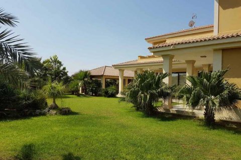 5 bedrooms House in Agioi Trimithias, Cyprus No. 78004 1