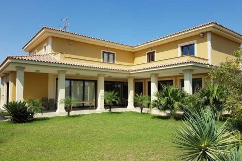 5 bedrooms House in Agioi Trimithias, Cyprus No. 78004 7