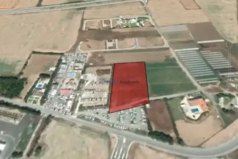 6689m² Land à Dromolaxia, Cyprus No. 35455 1