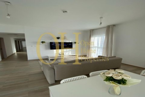 3 dormitorios Apartment en  Yas Island, UAE No. 8534 8