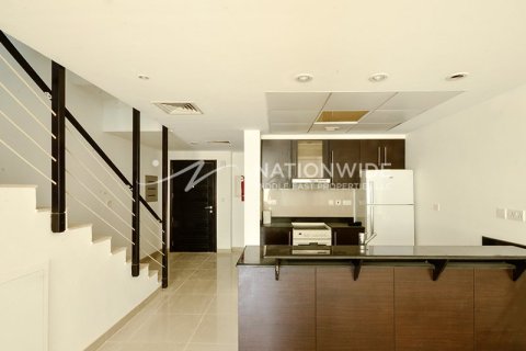 3 bedrooms Villa in Abu Dhabi, UAE No. 3696 14