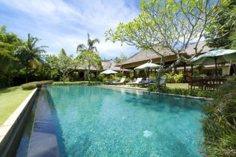 5 bedrooms Villa in Kerobokan, Indonesia No. 22882 26