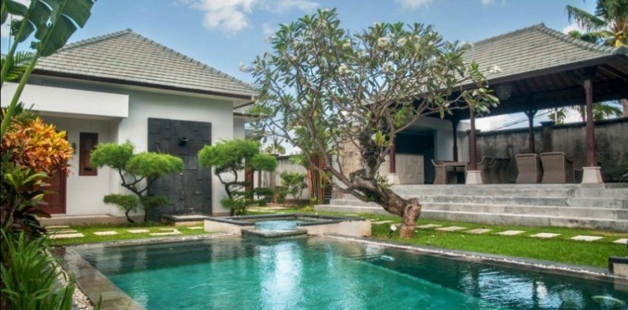 6 bedrooms Villa in Canggu, Indonesia No. 22884