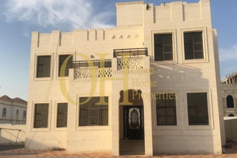 9 dormitorios Villa en Al Shamkha, UAE No. 8614 1