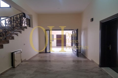 9 dormitorios Villa en Al Shamkha, UAE No. 8614 8