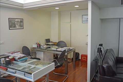 120m² Business in Glyfada, Greece No. 59318 4