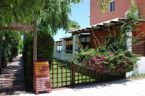 768m² Hotel en Peloponnese, Greece No. 49135 13