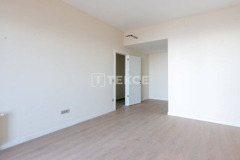 3+1 Apartment in Istanbul, Turkey No. 20879 14