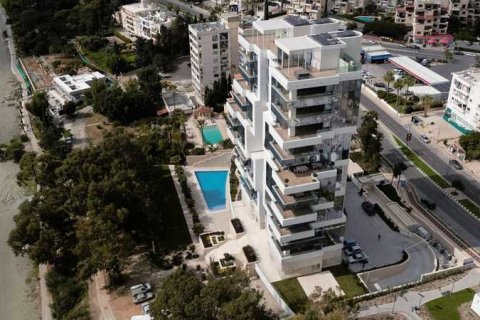 4 bedrooms Apartment in Agios Tychonas, Cyprus No. 77702 3