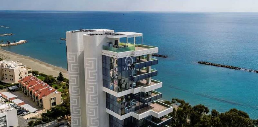 4 bedrooms Apartment in Agios Tychonas, Cyprus No. 77702
