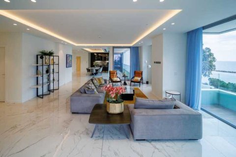 4 bedrooms Apartment in Agios Tychonas, Cyprus No. 77702 15