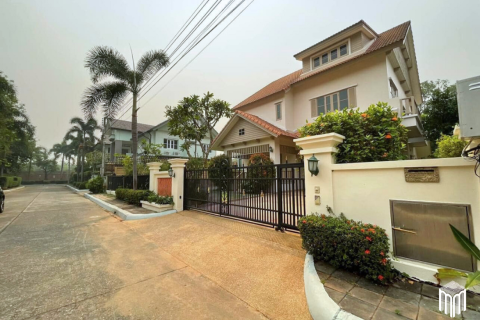 4 dormitorios House en Chiang Mai, Thailand No. 2234 10