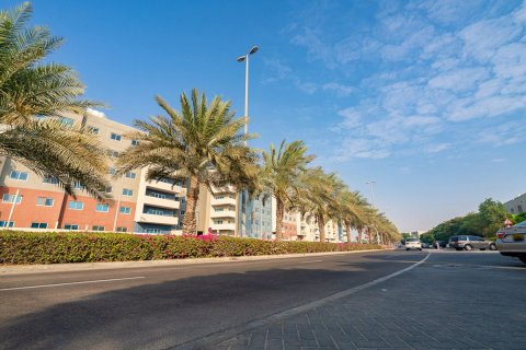 3 dormitorios Apartment en Al Reef, UAE No. 6723 10