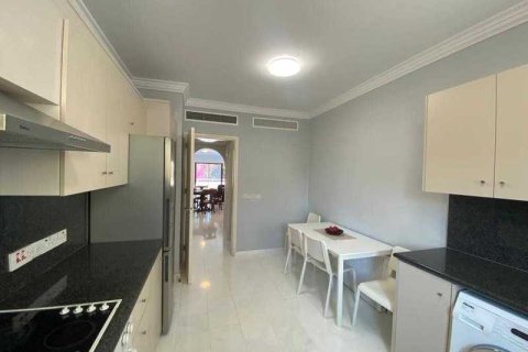 3 bedrooms Apartment in Pyrgos, Cyprus No. 34989 5