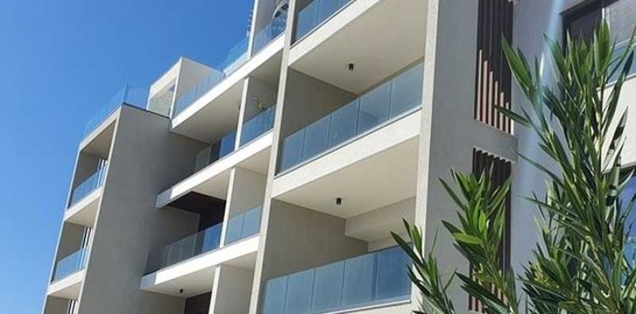 3 bedrooms Apartment in Agios Athanasios, Cyprus No. 34987