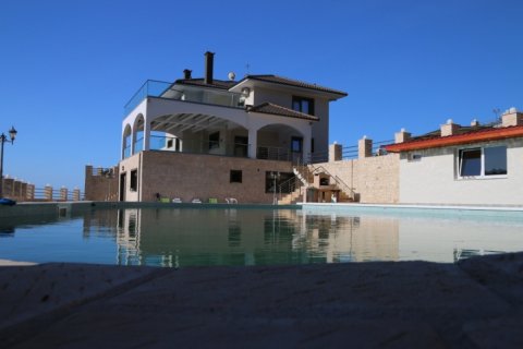 8 bedrooms Villa in Central Macedonia, Greece No. 52471 3