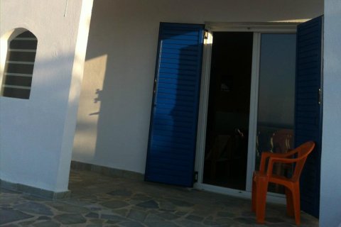 4 bedrooms Villa in Athens, Greece No. 50806 12