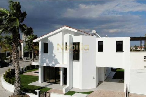 4 bedrooms Villa in Larnaca, Cyprus No. 65595 11