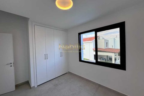 4 bedrooms Villa in Larnaca, Cyprus No. 65595 6