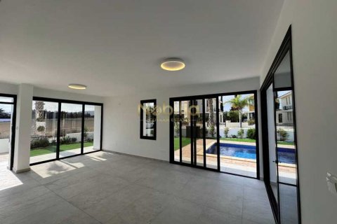 4 bedrooms Villa in Larnaca, Cyprus No. 65595 15