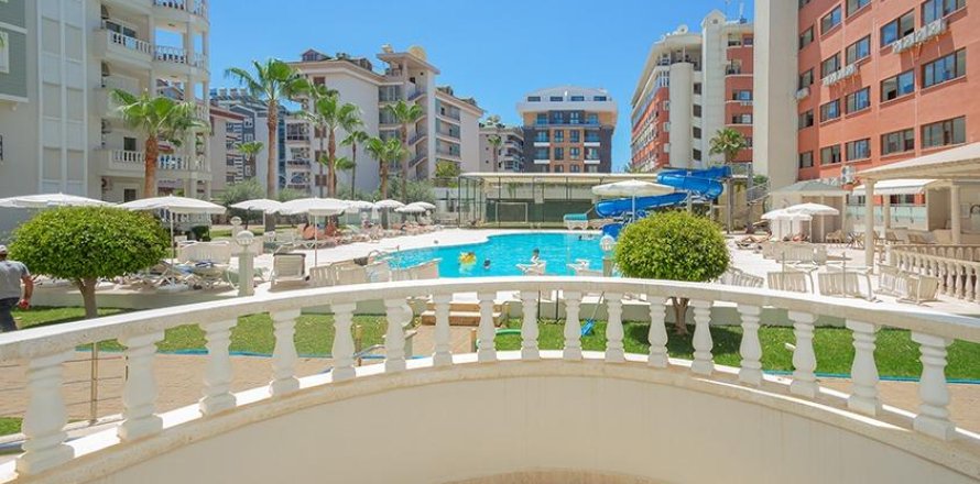 0+3 Apartment in Oba, Turkey No. 21568