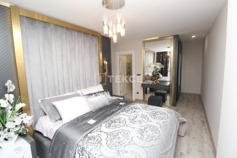 4+1 Apartment in Beylikduezue, Turkey No. 11224 7