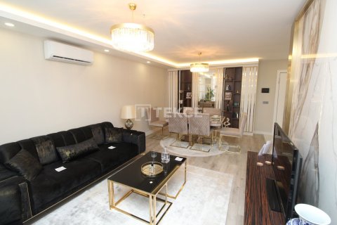 4+1 Apartment in Beylikduezue, Turkey No. 11224 17