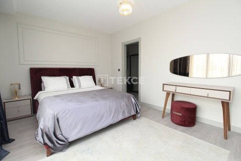 4+1 Apartment in Istanbul, Turkey No. 11227 14