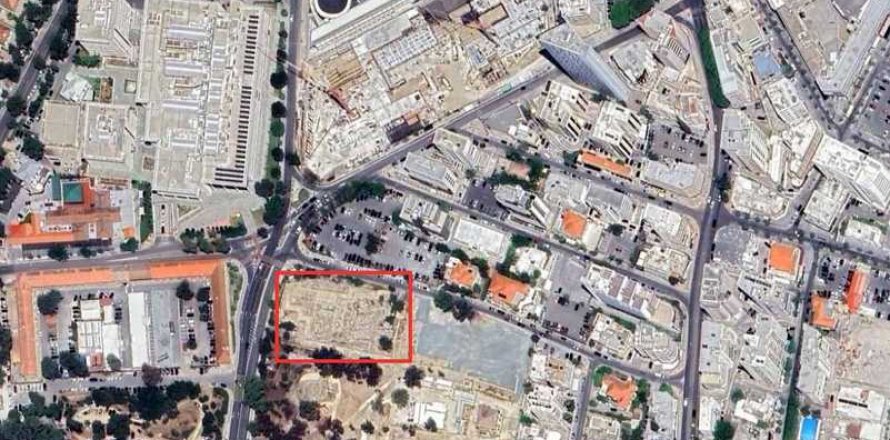 606m² Land in Nicosia, Cyprus No. 64532