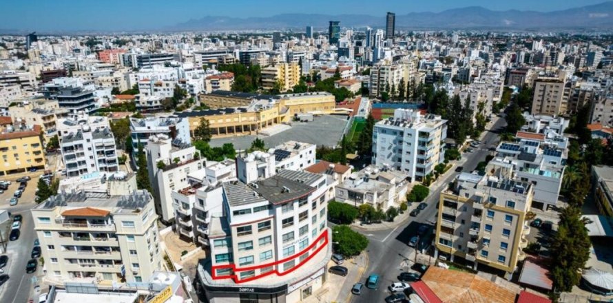 263m² Commercial property in Nicosia, Cyprus No. 47558