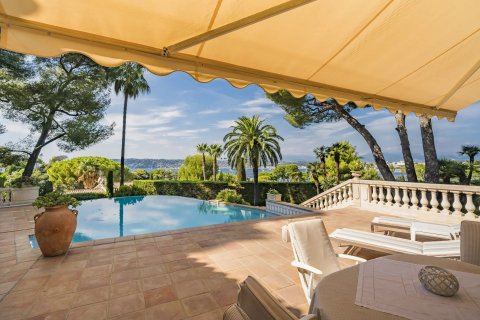 6 bedrooms Villa in Antibes, France No. 67330 11