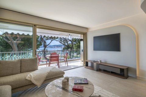 3 dormitorios Apartment en Cannes, France No. 67331 5