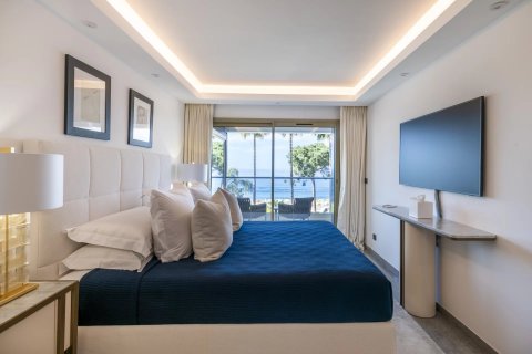 2 dormitorios Apartment en Cannes, France No. 67339 11