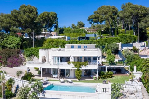 4 bedrooms Villa in Cannes, France No. 67332 2