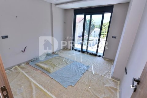 5 rooms Villa à Kemer, Turkey No. 14024 11