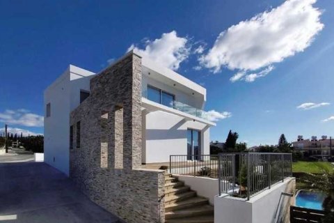 3 bedrooms House in Pegeia, Cyprus No. 31698 3