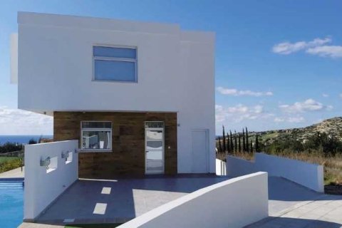 3 bedrooms House in Pegeia, Cyprus No. 31698 4