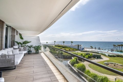 3 dormitorios Apartment en Estepona, Spain No. 27627 1