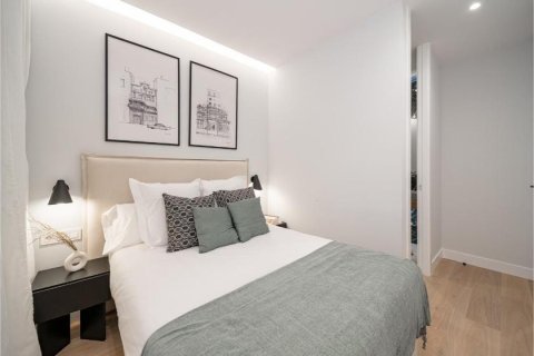 3 dormitorios Apartment en Madrid, Spain No. 27633 3