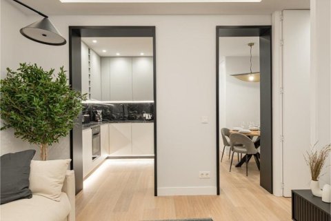 3 dormitorios Apartment en Madrid, Spain No. 27633 9