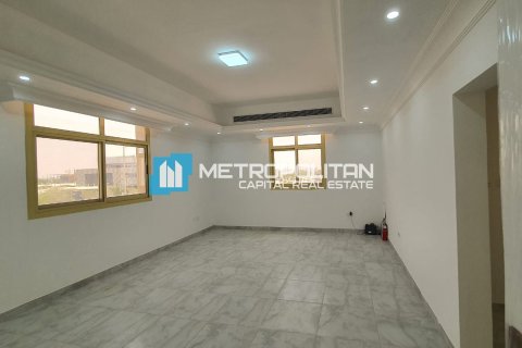 5 bedrooms Villa in Khalifa City, UAE No. 47141 18